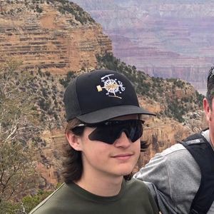 Meet your Posher, Wyatt